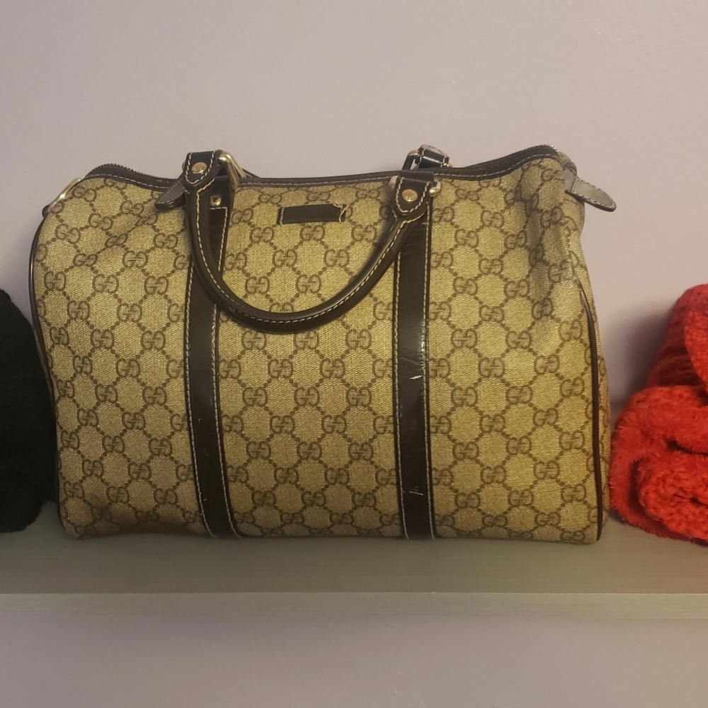 Authentic Gucci purse
